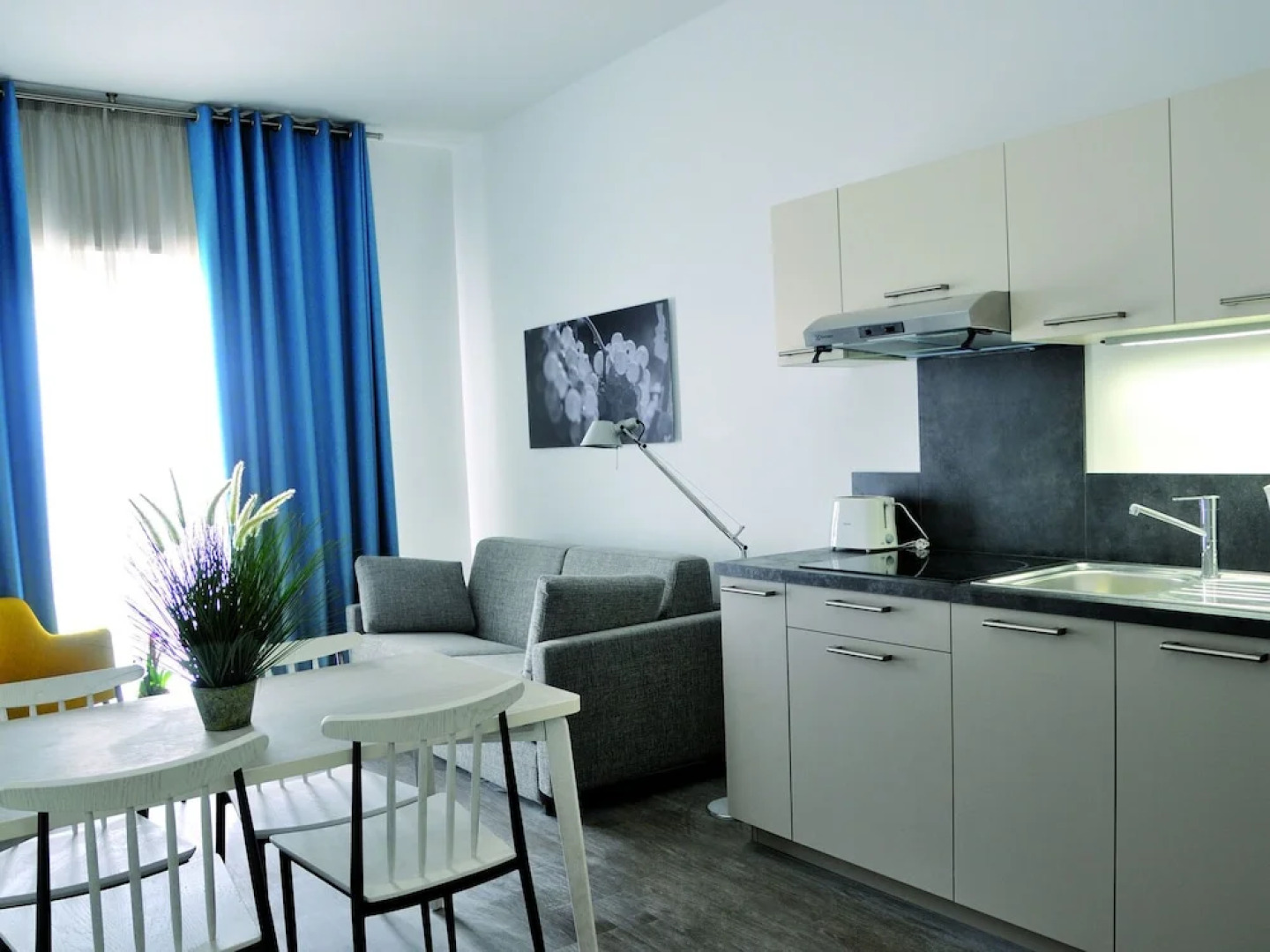 Modern studio located 500 m. from the heart of a spa town