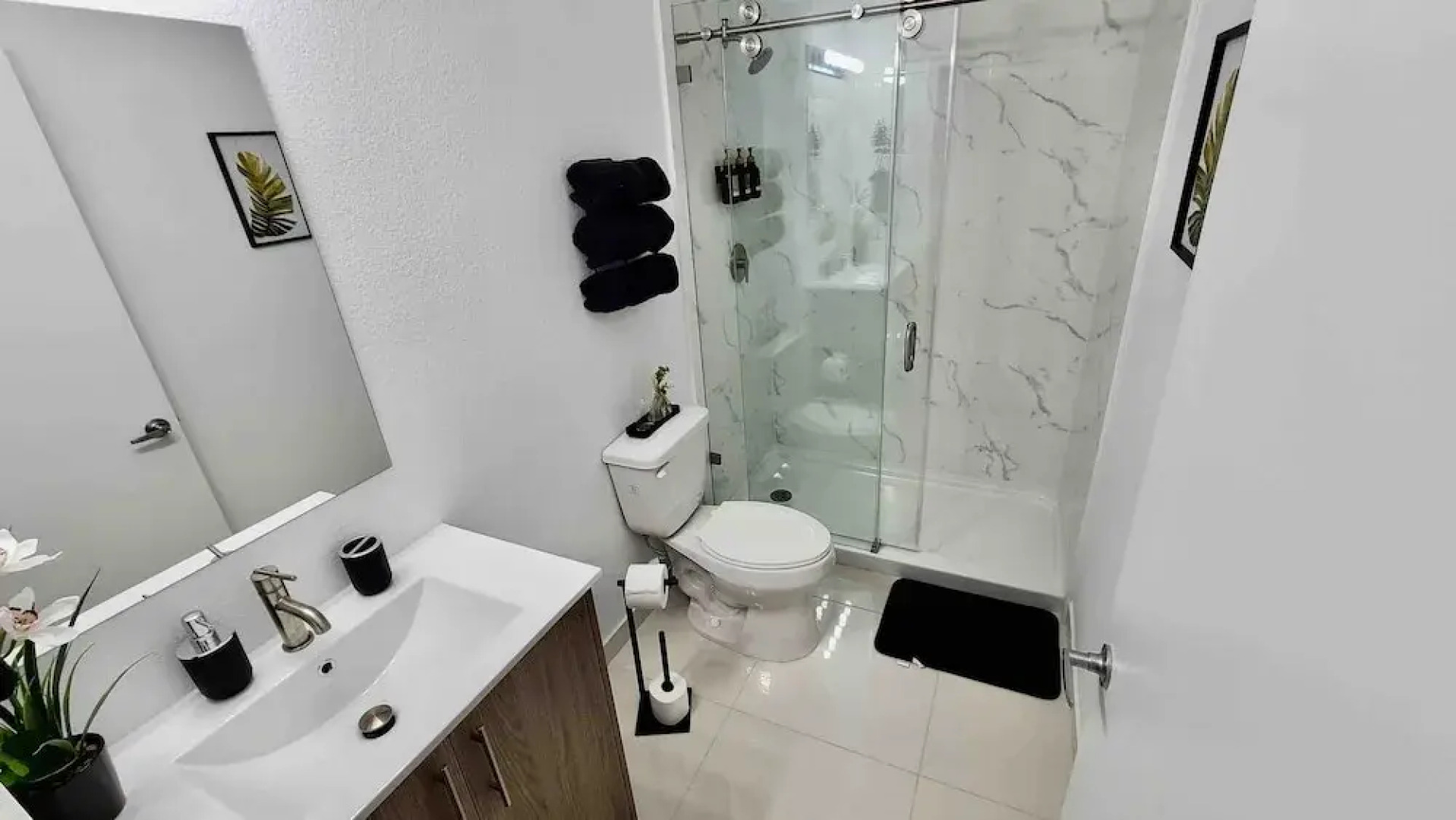 Green Luxurious 5BD Jungle House by FL Keys MIA