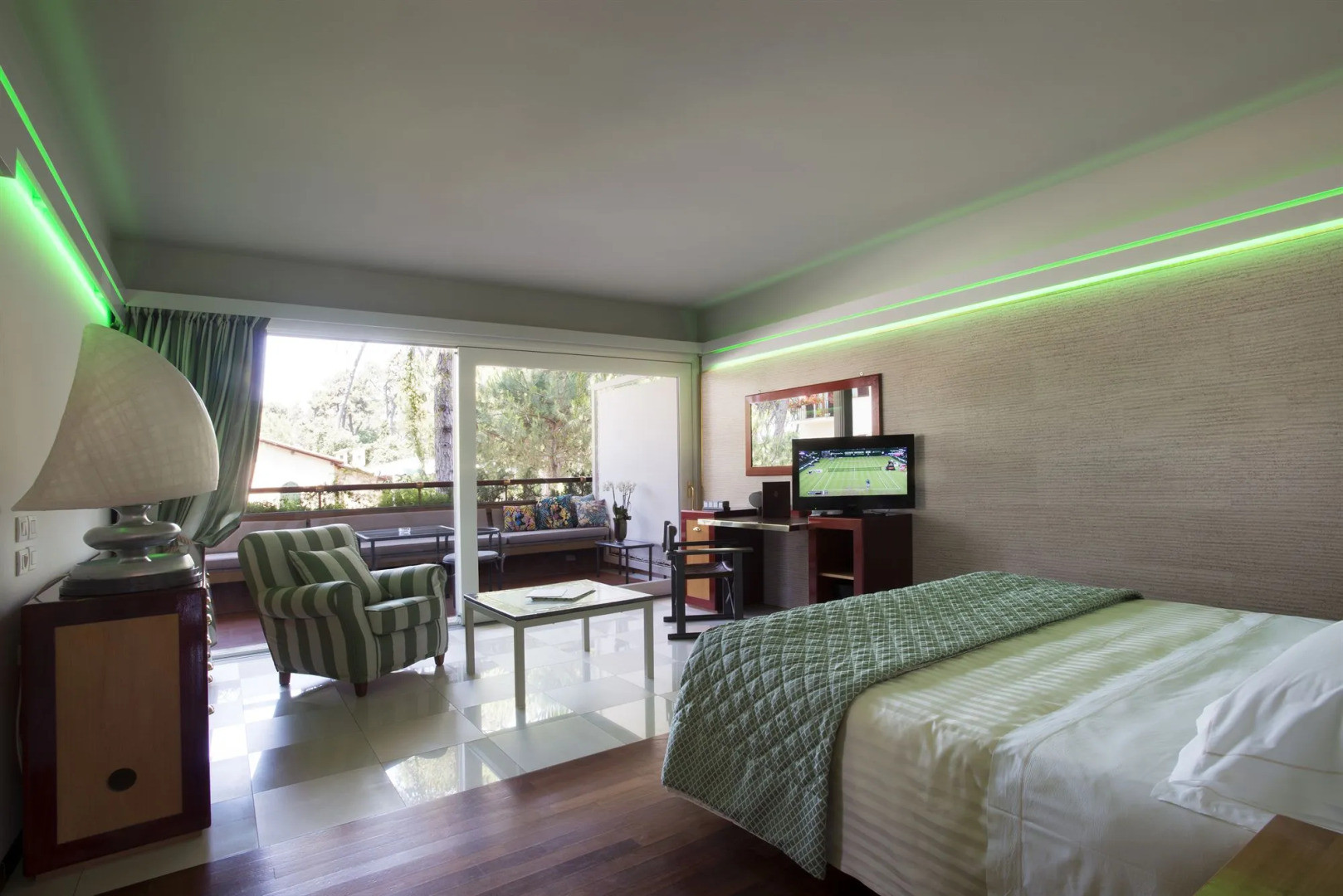 Augustus Hotel & Resort