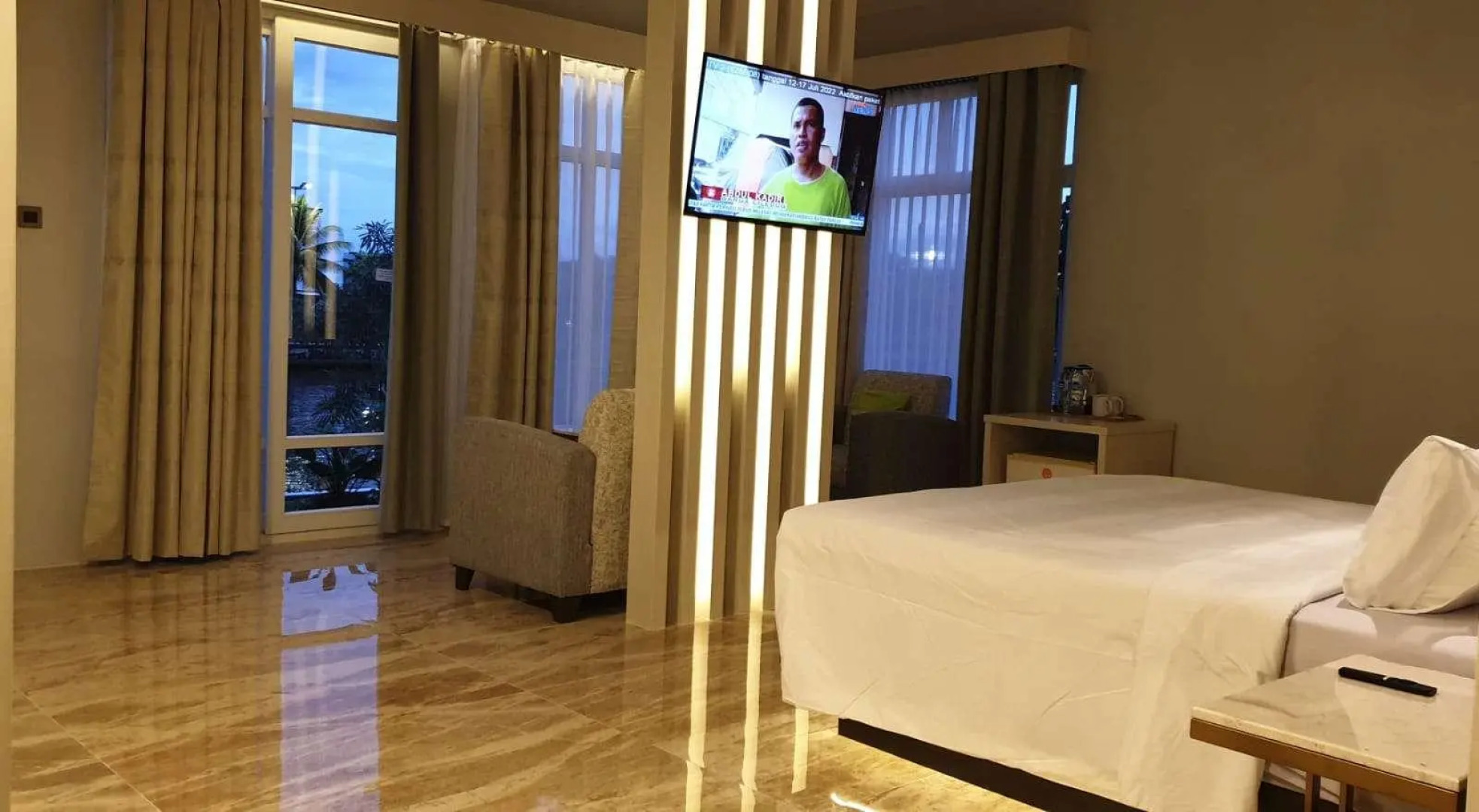 Hotel Victoria River View