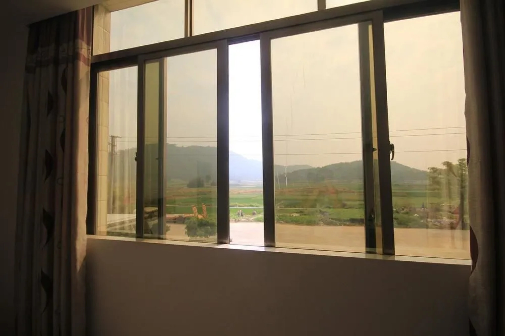 Yangjing Hailing Island Longhao Hotel