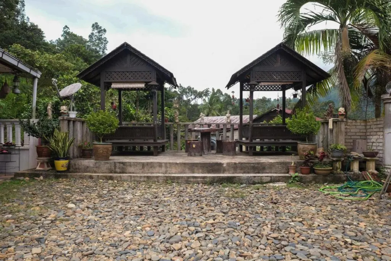 Oyo 89928 Acf Guest House