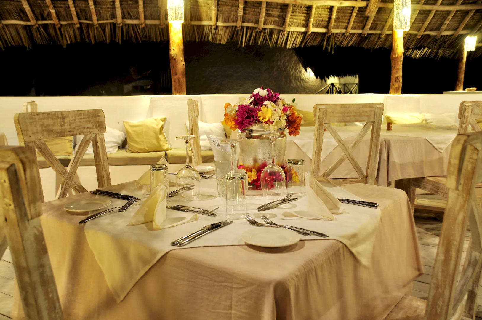 Barracuda Inn Resort