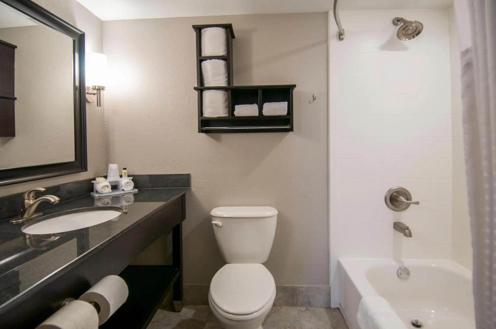 Holiday Inn Express & Suites Jackson Downtown - Coliseum by IHG