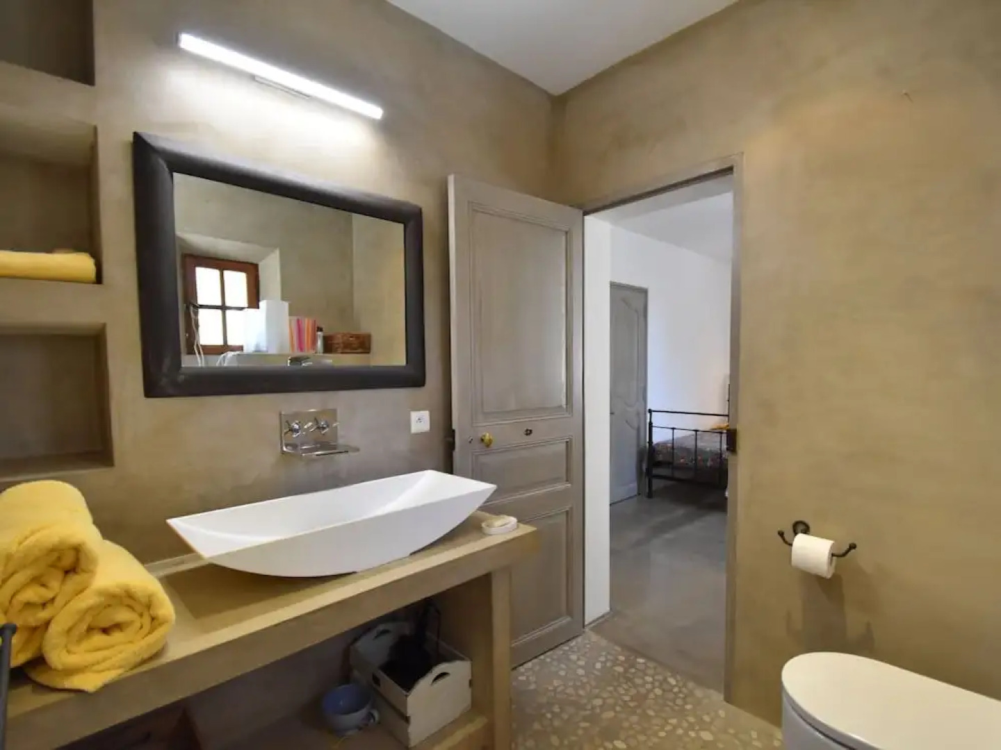 Luxurious Villa in Roussillon With Private Swimming Pool