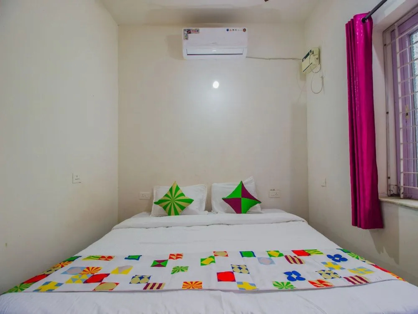 OYO 13098 Home Cozy Studio Near Uddo Beach