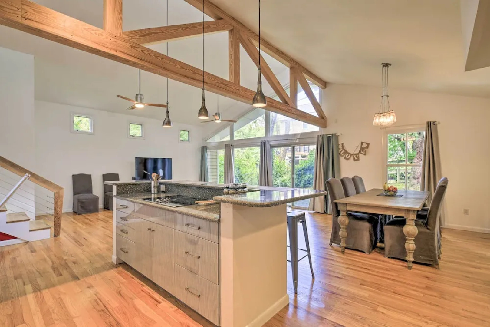 Lovely Blacksburg Hideaway < 1 Mi to Virginia Tech