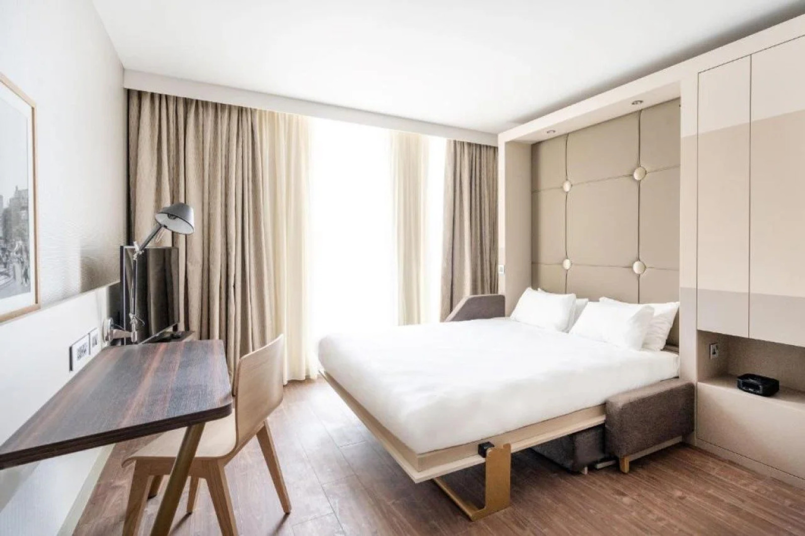 Aparthotel Adagio Leicester