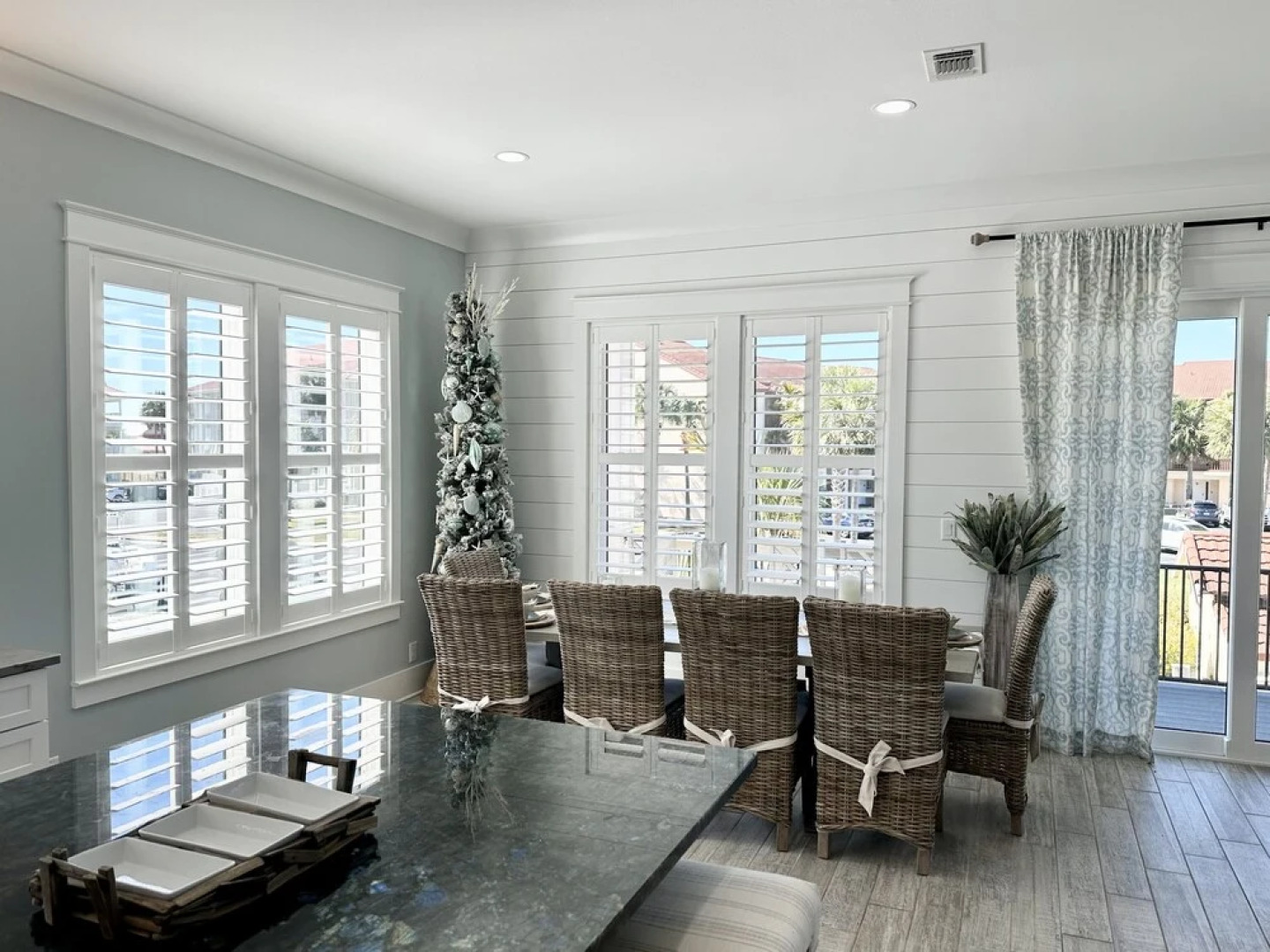 Casamigos 6 Bedroom Home by RedAwning