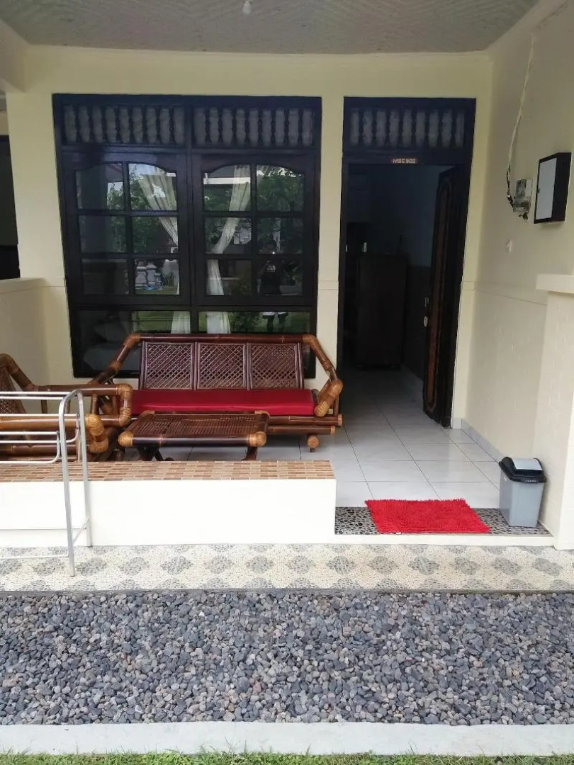 Puri Mandhara Lovina