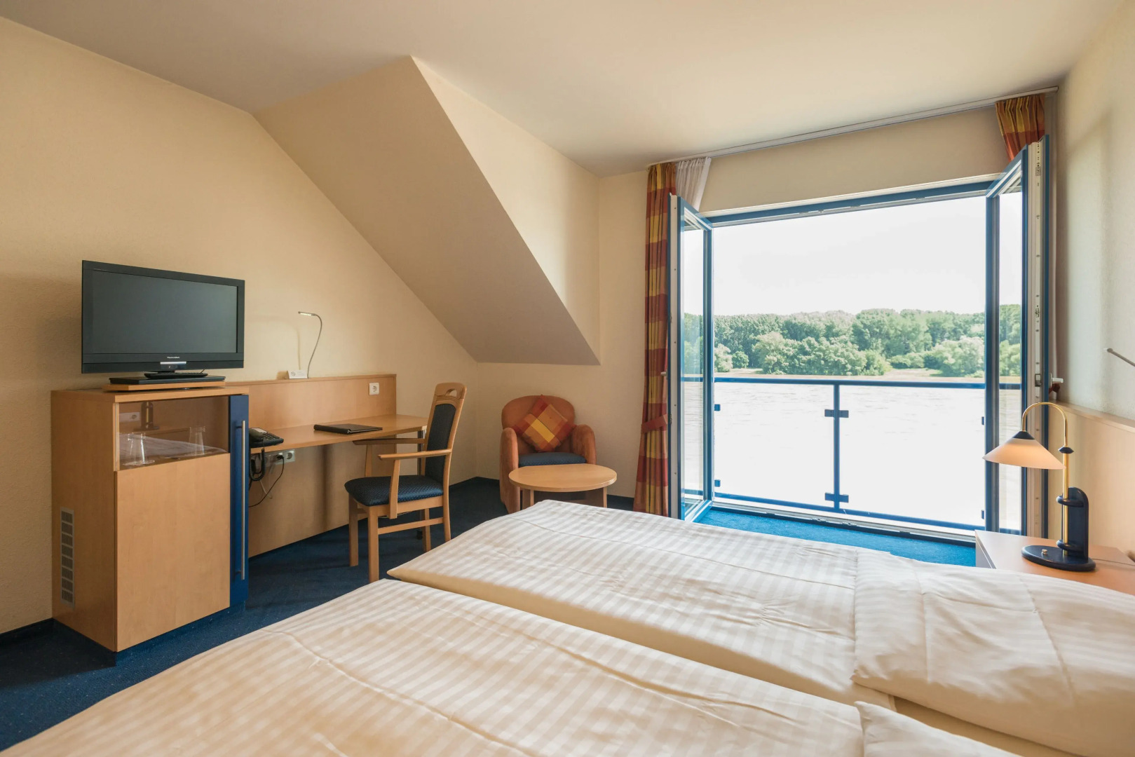 Rheinterrassen Hotel Café Restaurant