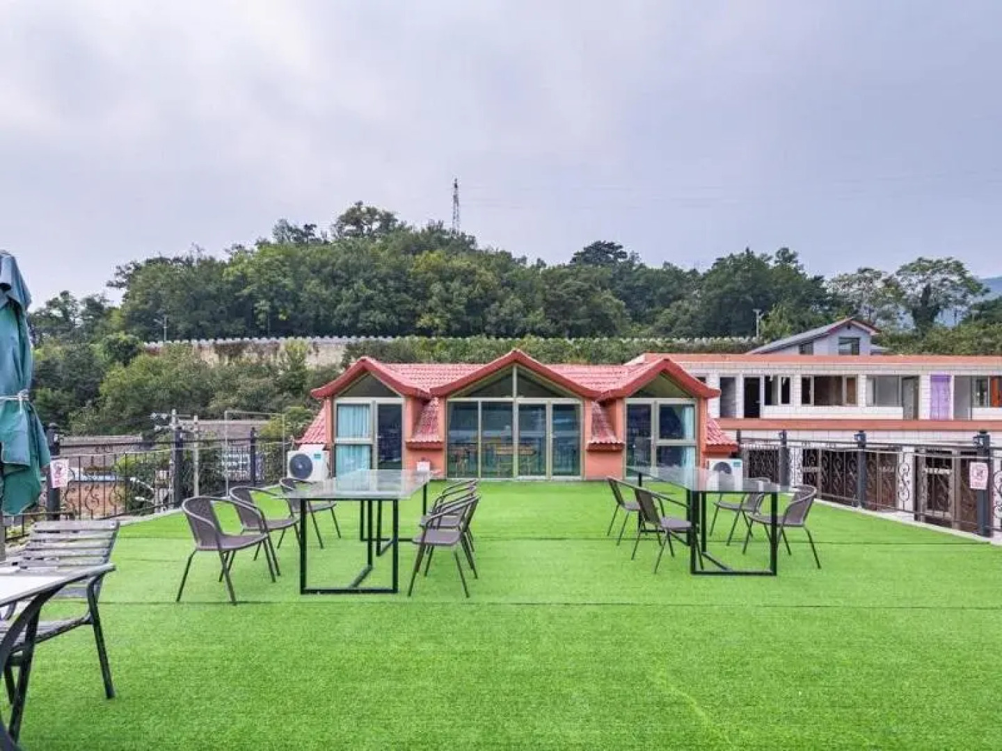 Beijing Let's Go Cafe & Homestay