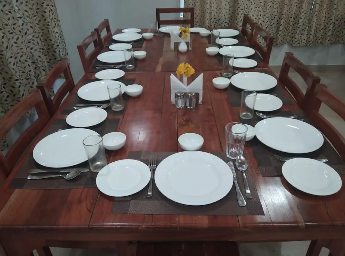 Le Roi Floating Huts & Eco Rooms