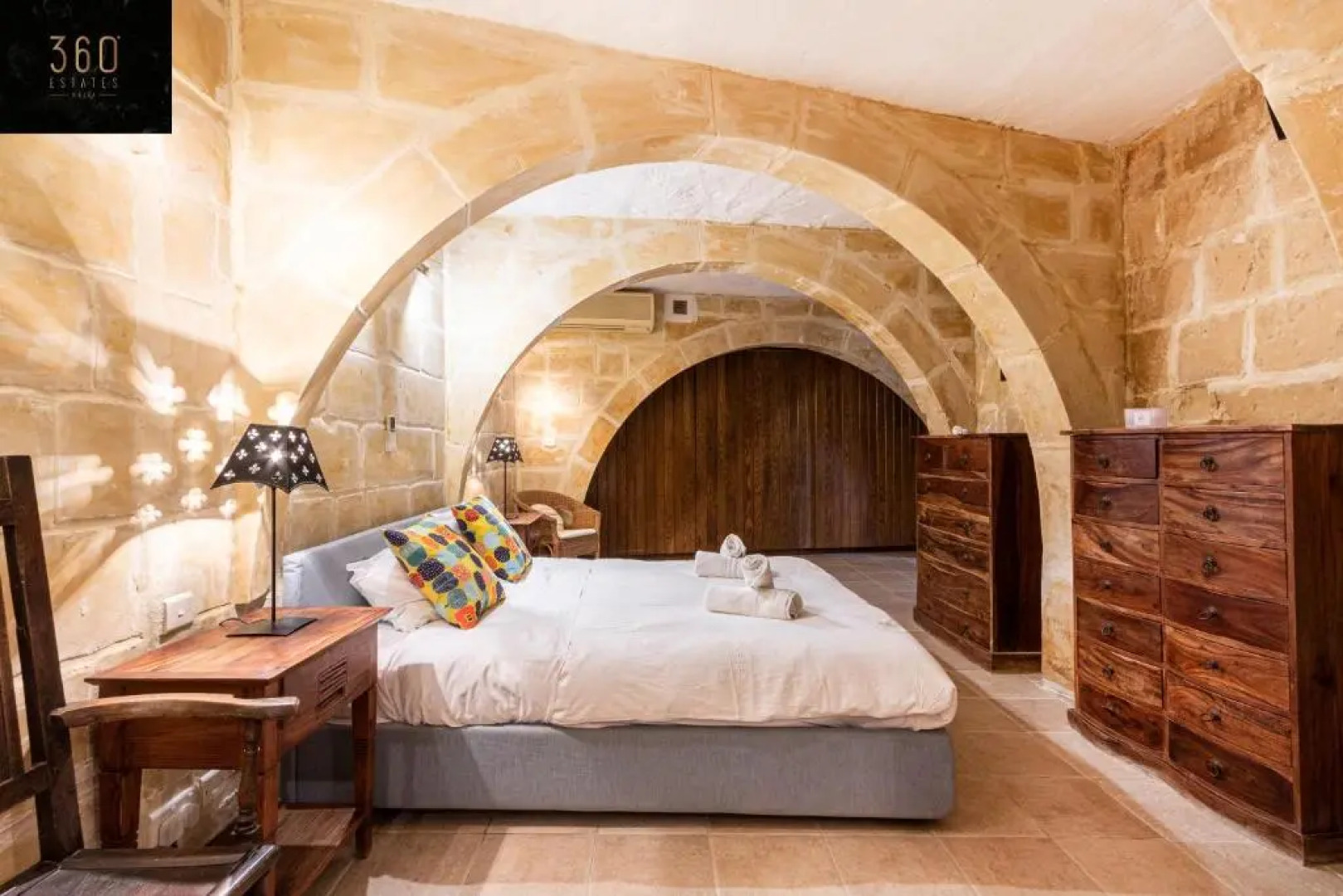 Beautiful, Designer villa with Private pool & BBQ by 360 Estates