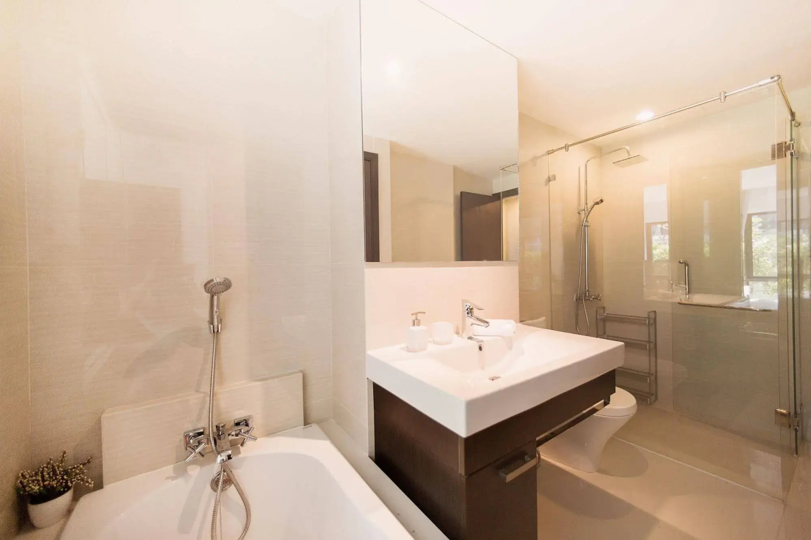 The Title Condo by TropicLook