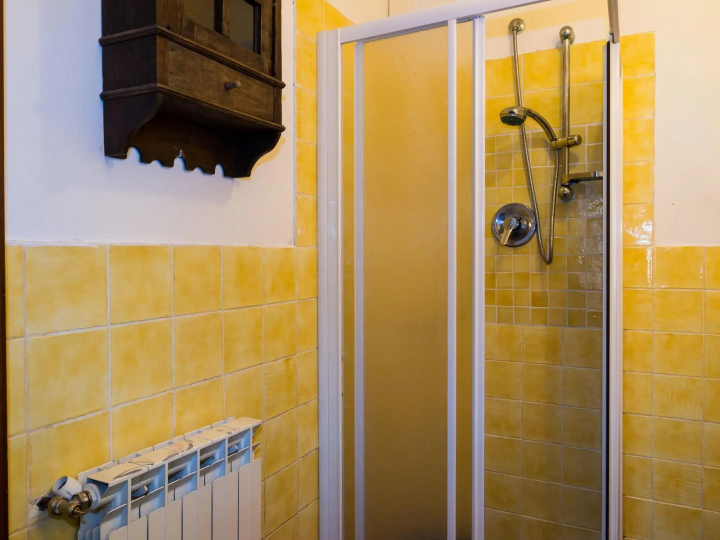 Nice Farmhouse in Montecatini Terme with Sauna & Hot Tub