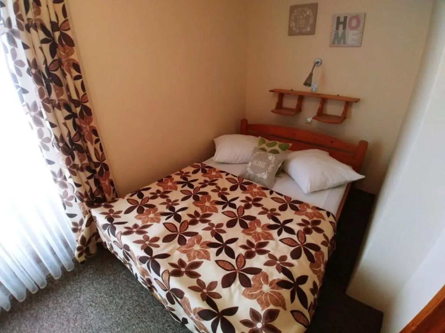 U Hani W Poblizu Goracy Potok I Termy