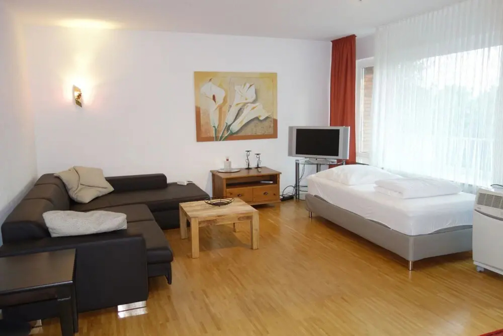 Tolstov-Hotels Large 3 Room Apartment