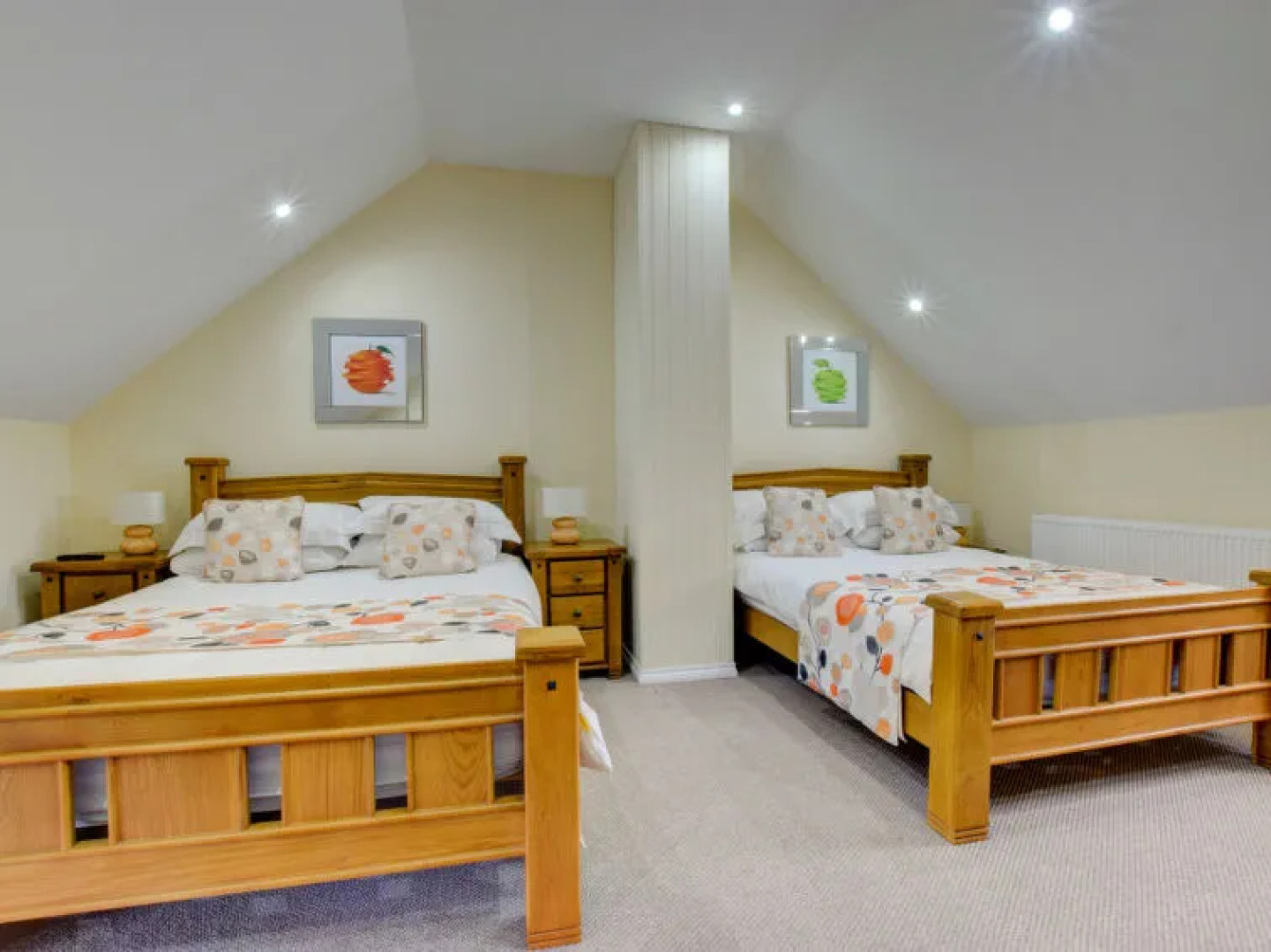 Holiday Home Bwthyn yr Onwydden