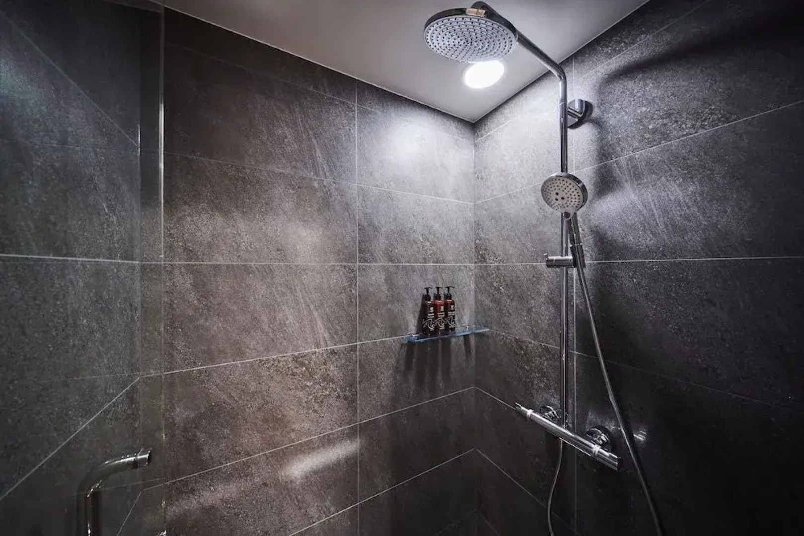 The Royal Park Canvas Kobe Sannomiya