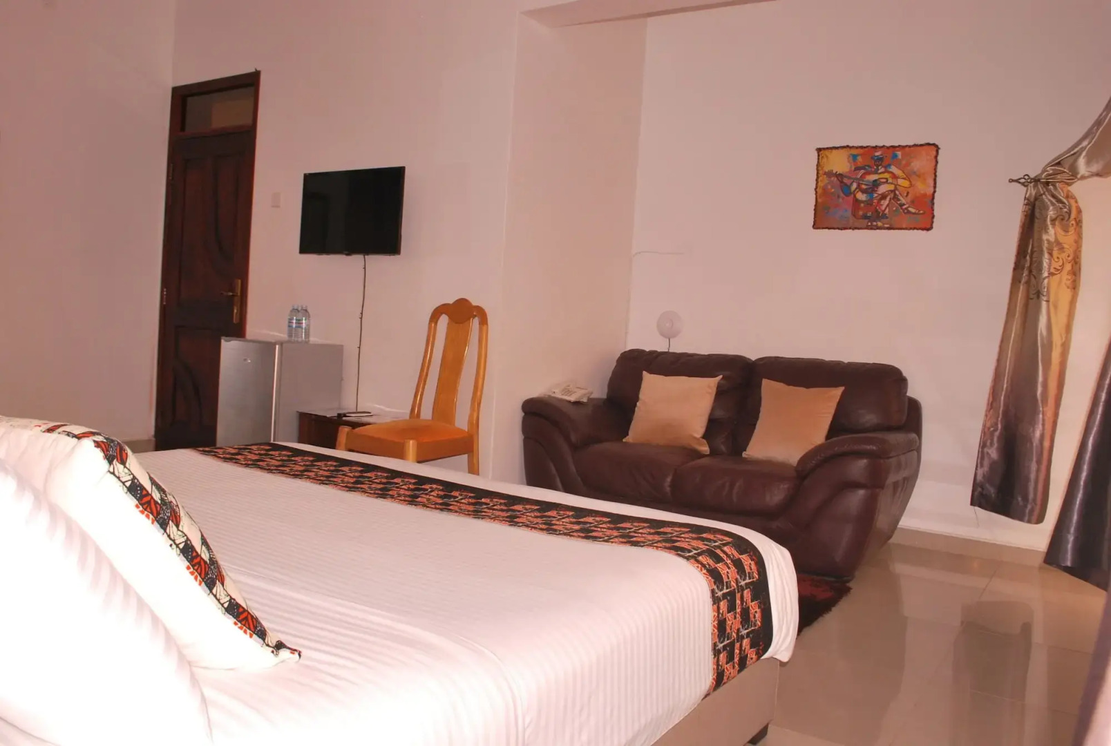 Mowicribs Hotel & Spa