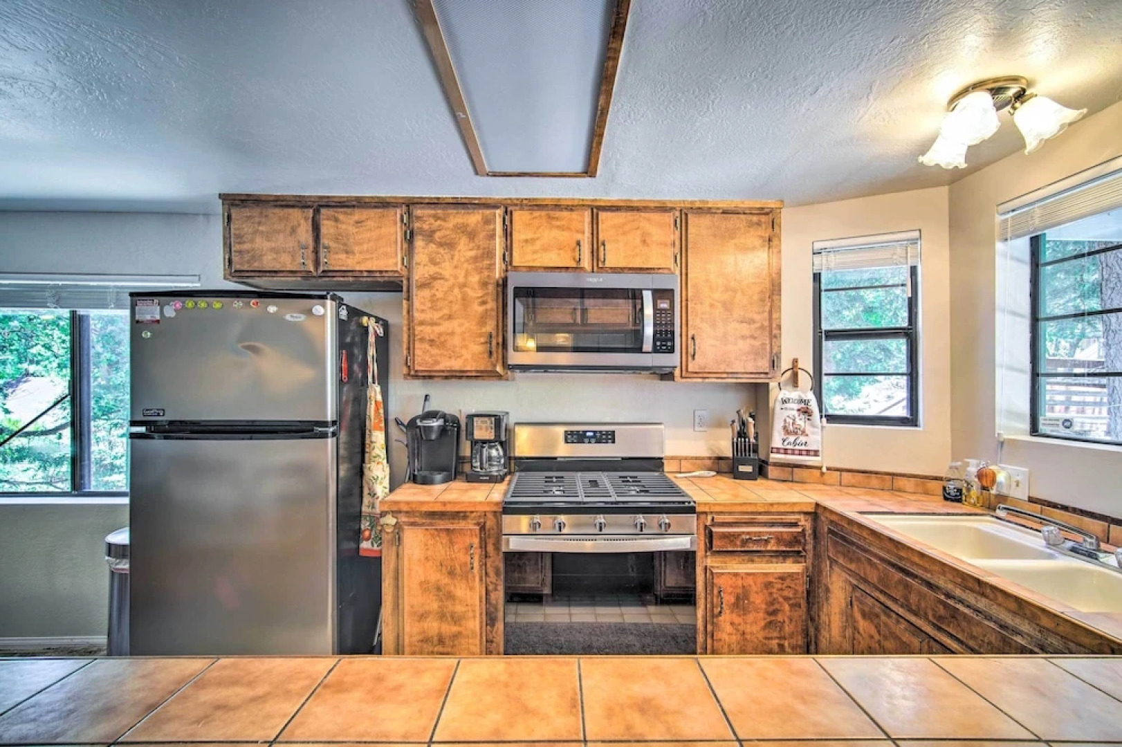 San Bernardino Mtn Retreat w/ Furnished Deck