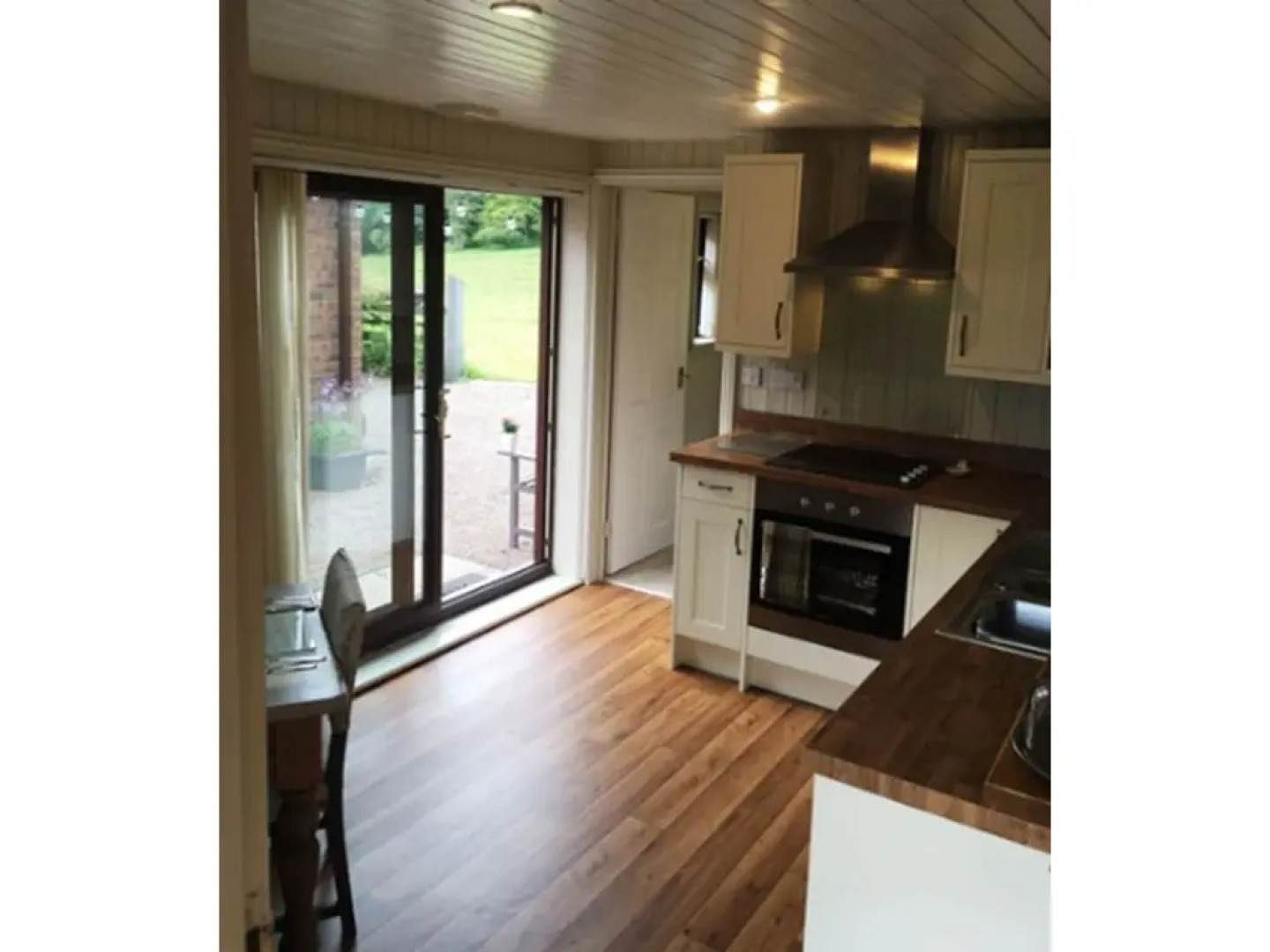 Acorn Court Country House