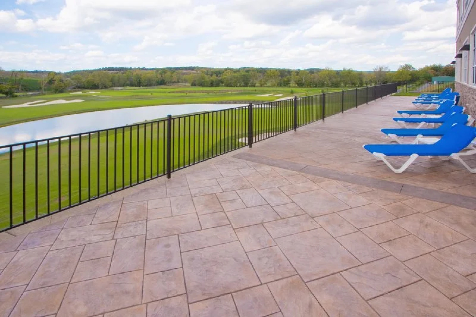 Doubletree By Hilton Front Royal Blue Ridge Shadows