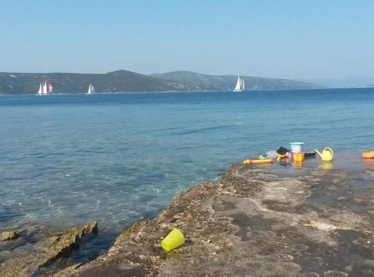 Seaside Retreat Holiday Home With Terrace