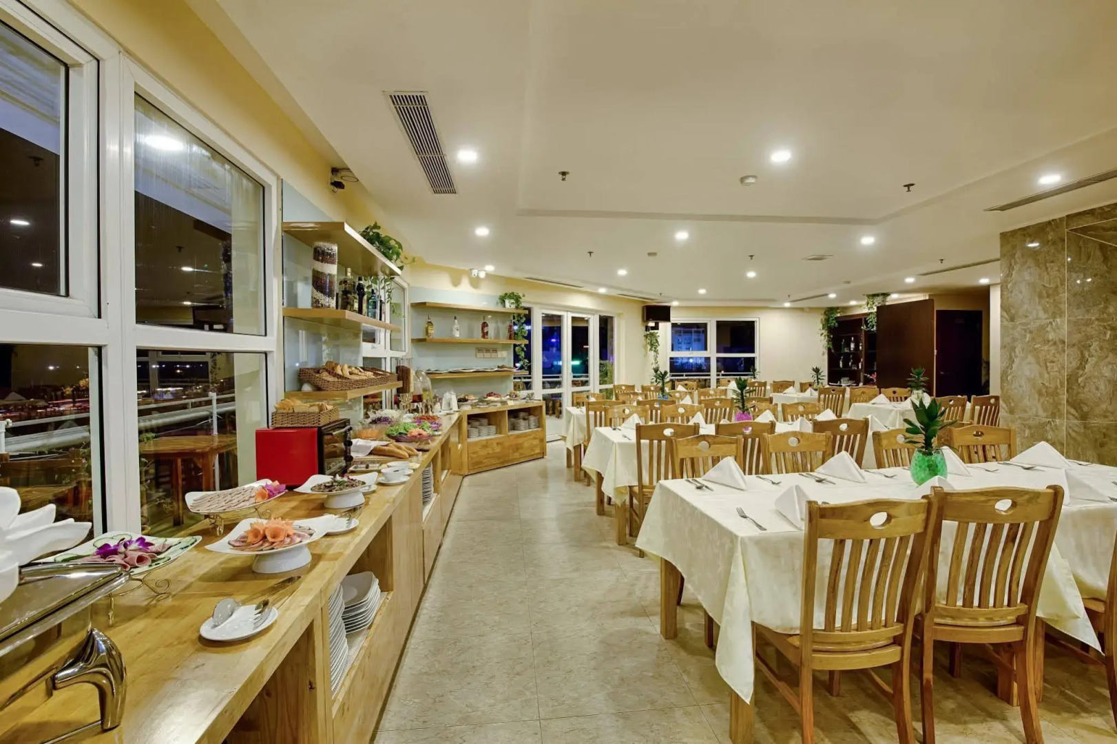 Nhat Minh Hotel and Apartment