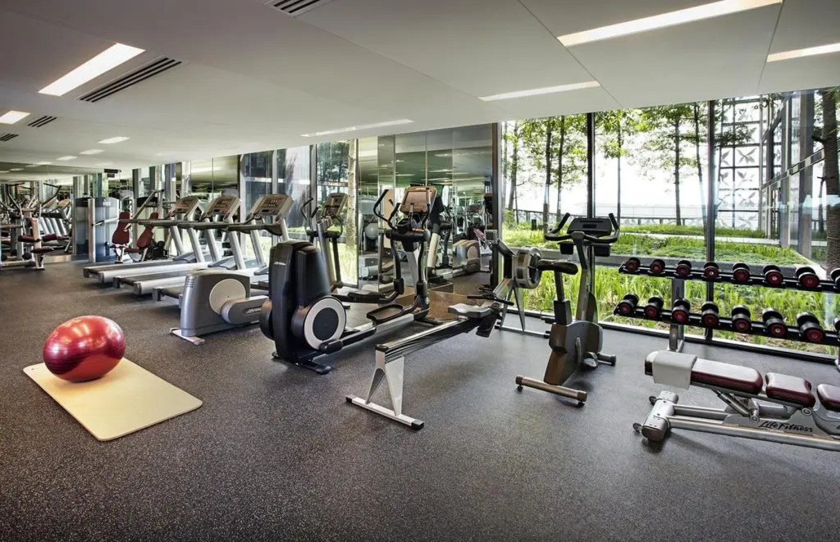 Crowne Plaza Changi Airport by IHG