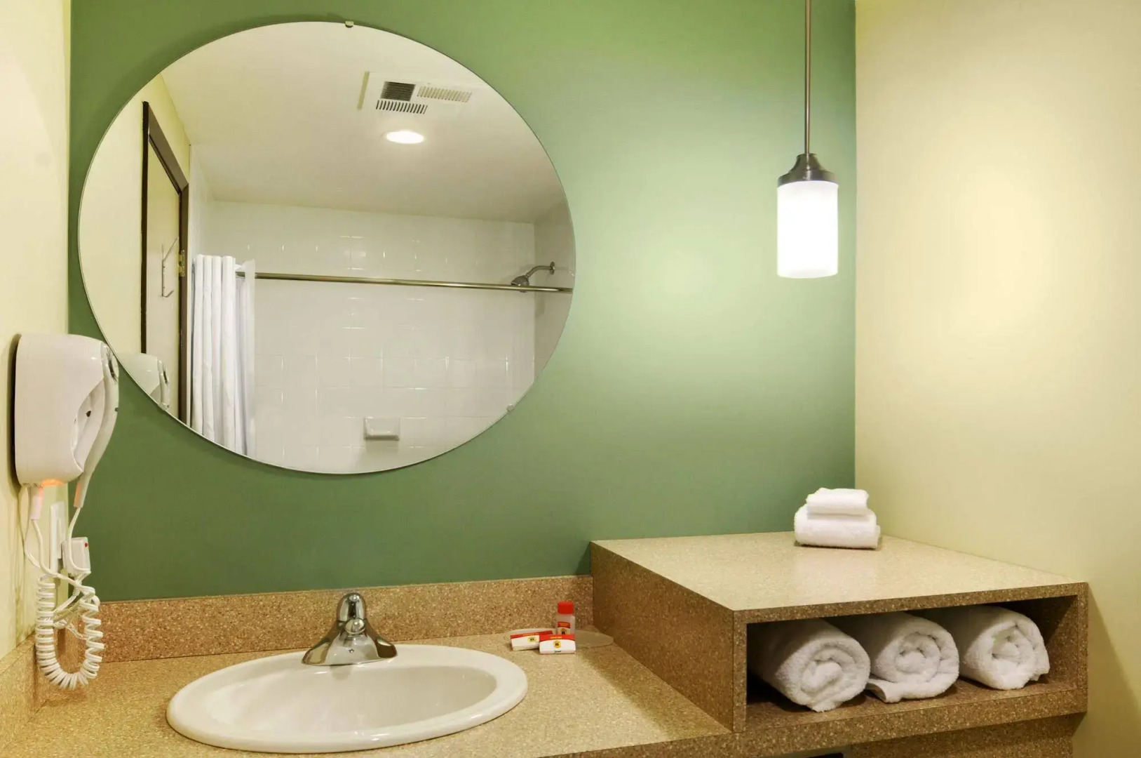 Super 8 by Wyndham Kapuskasing