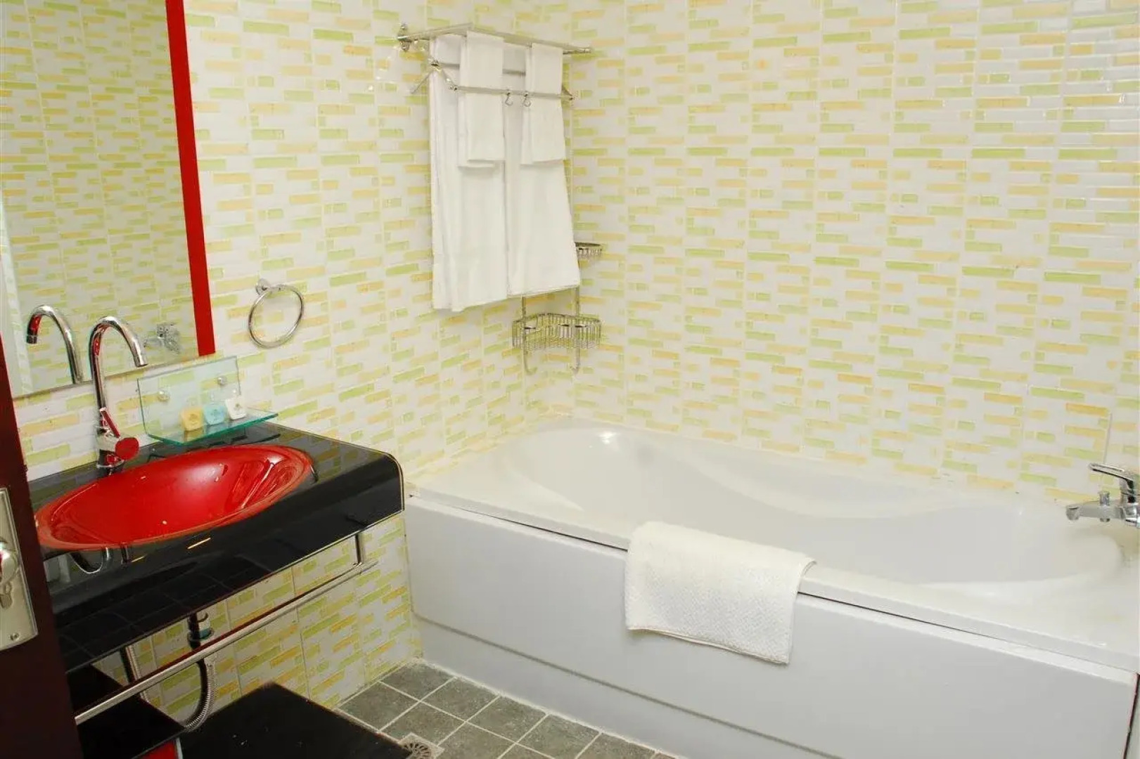 Курортный отель Imperial Resort Beach Hotel