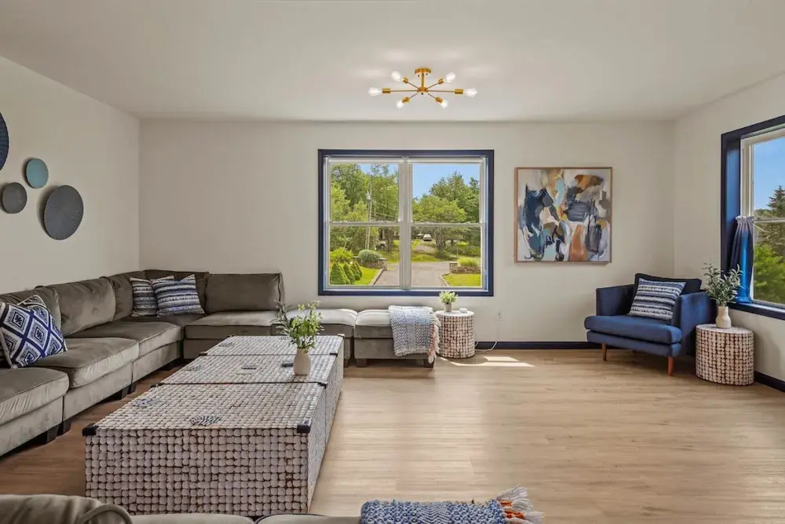 For Lake Sake by Avantstay Lakefront Hot Tub View