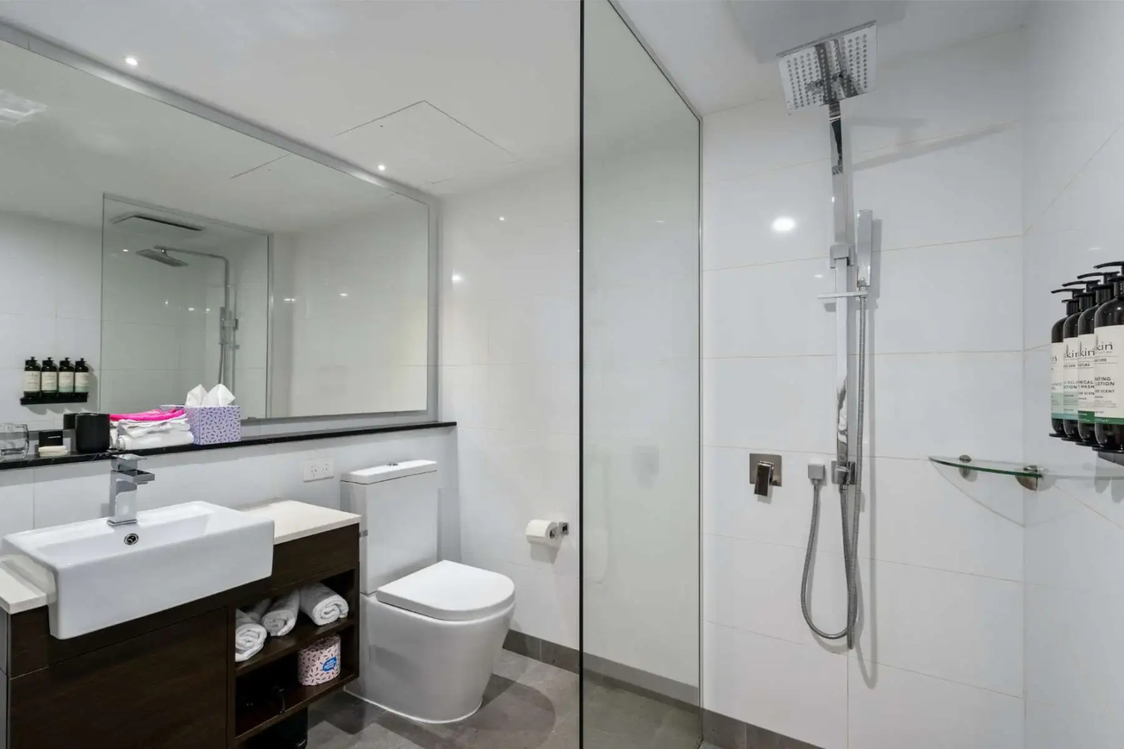 The Gerald Apartment Hotel