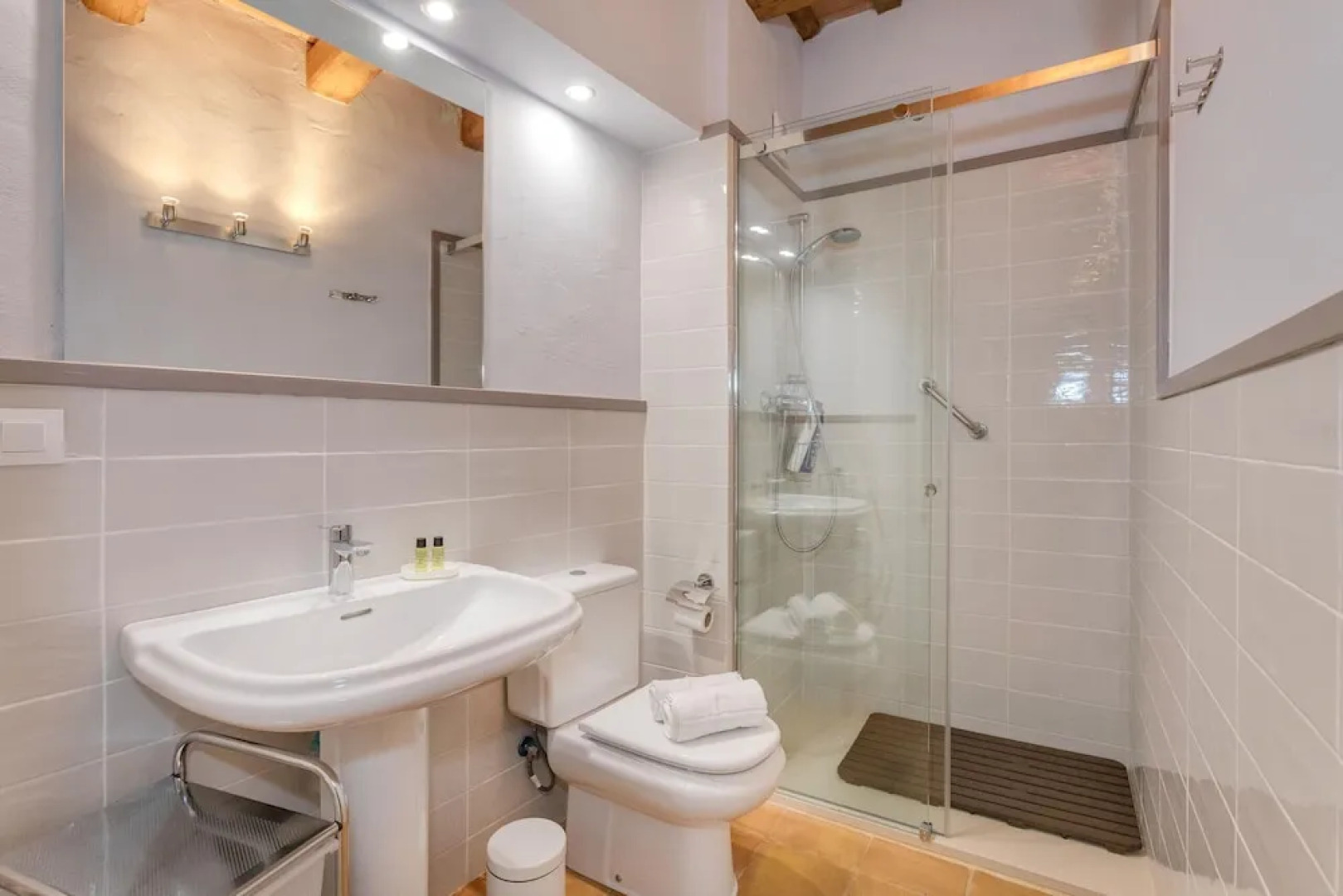 Flateli Apartamento La Pera