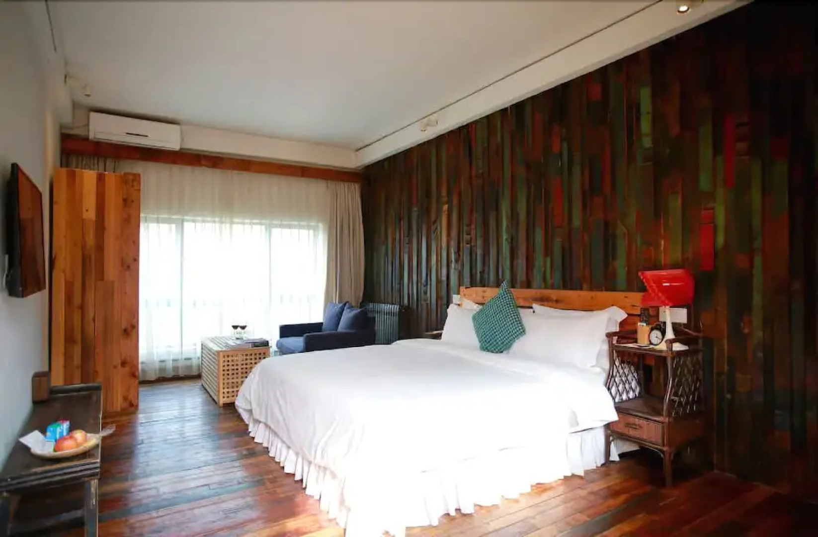 Zuoyouke Theme Hotel