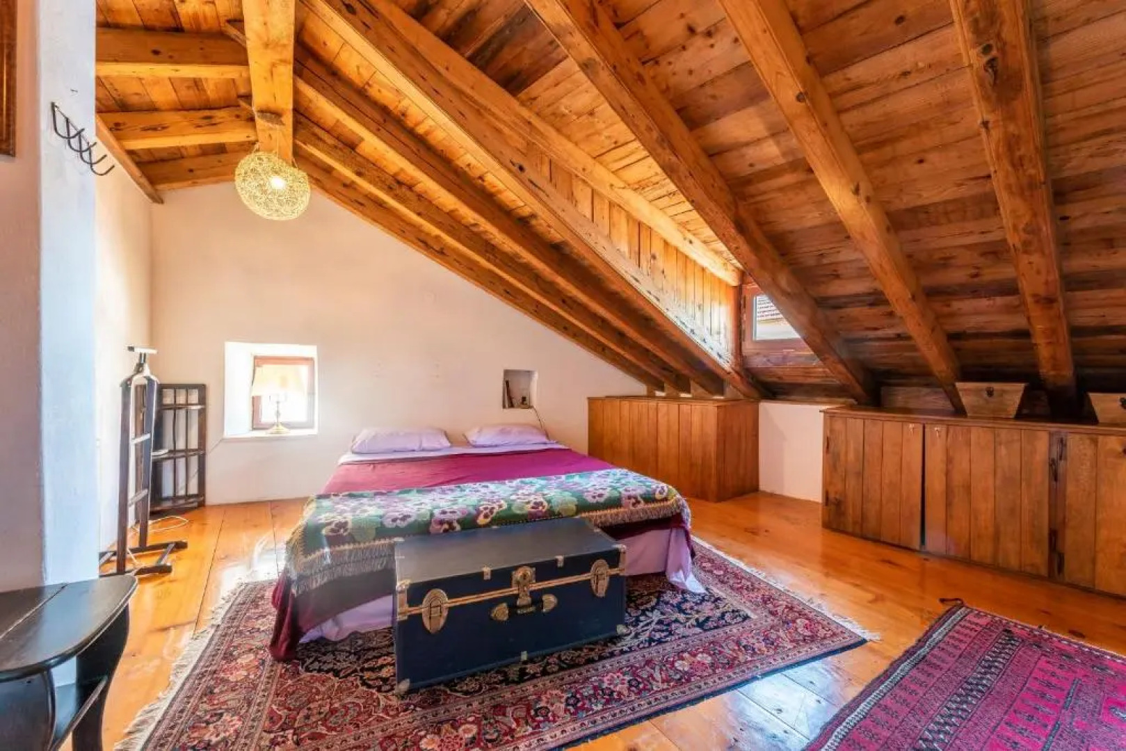 Charming Bohemian house in Perast