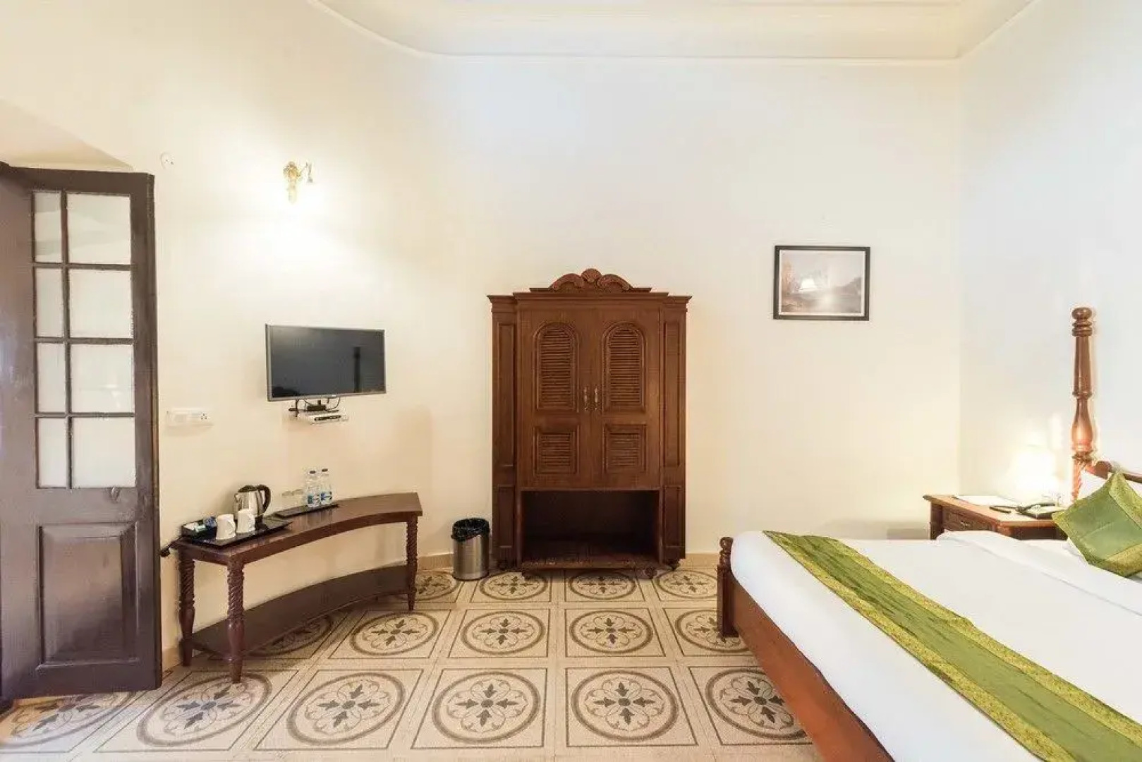 Treebo Trend Royal Mansion