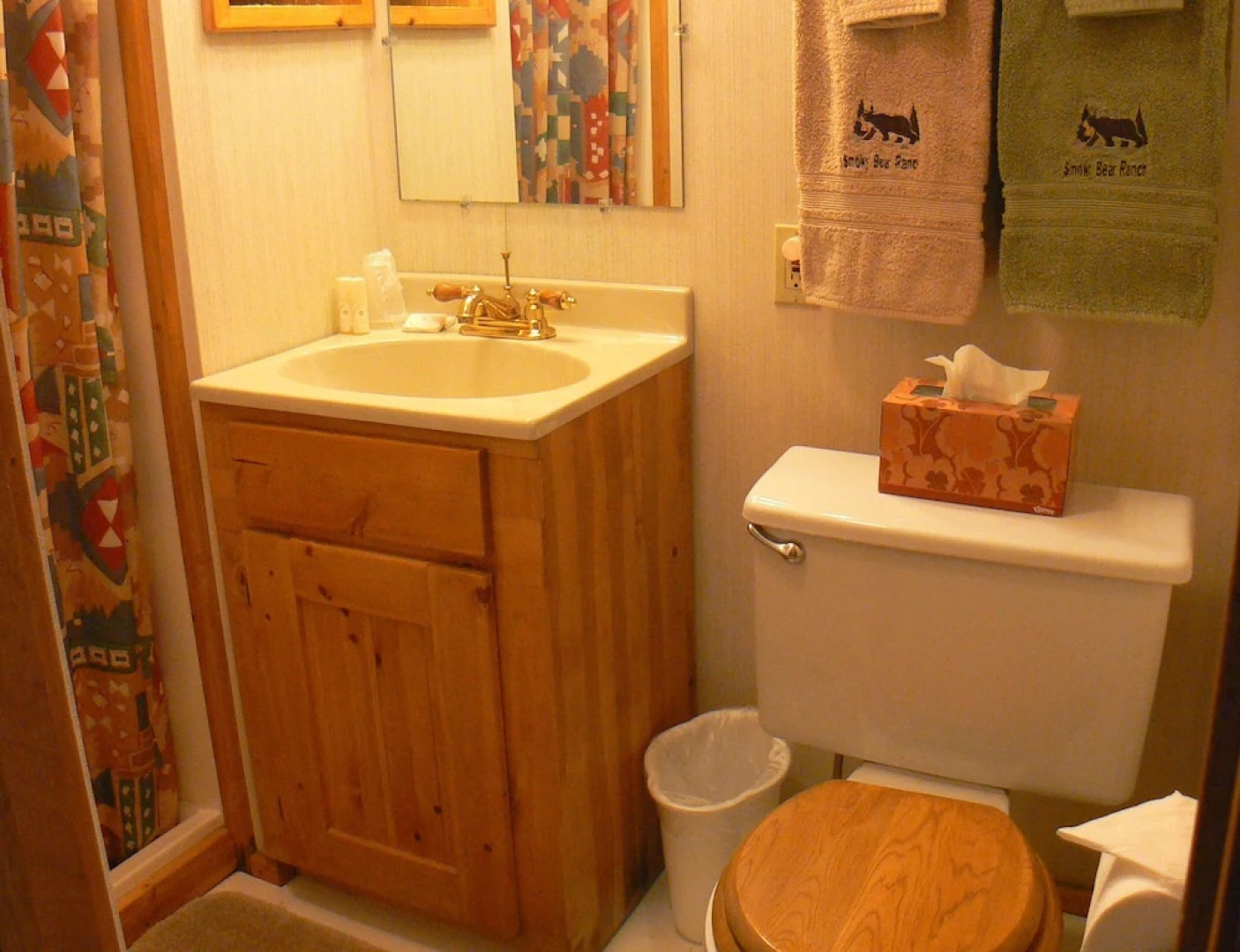 Smoky Bear Ranch Bed & Breakfast & Cabins