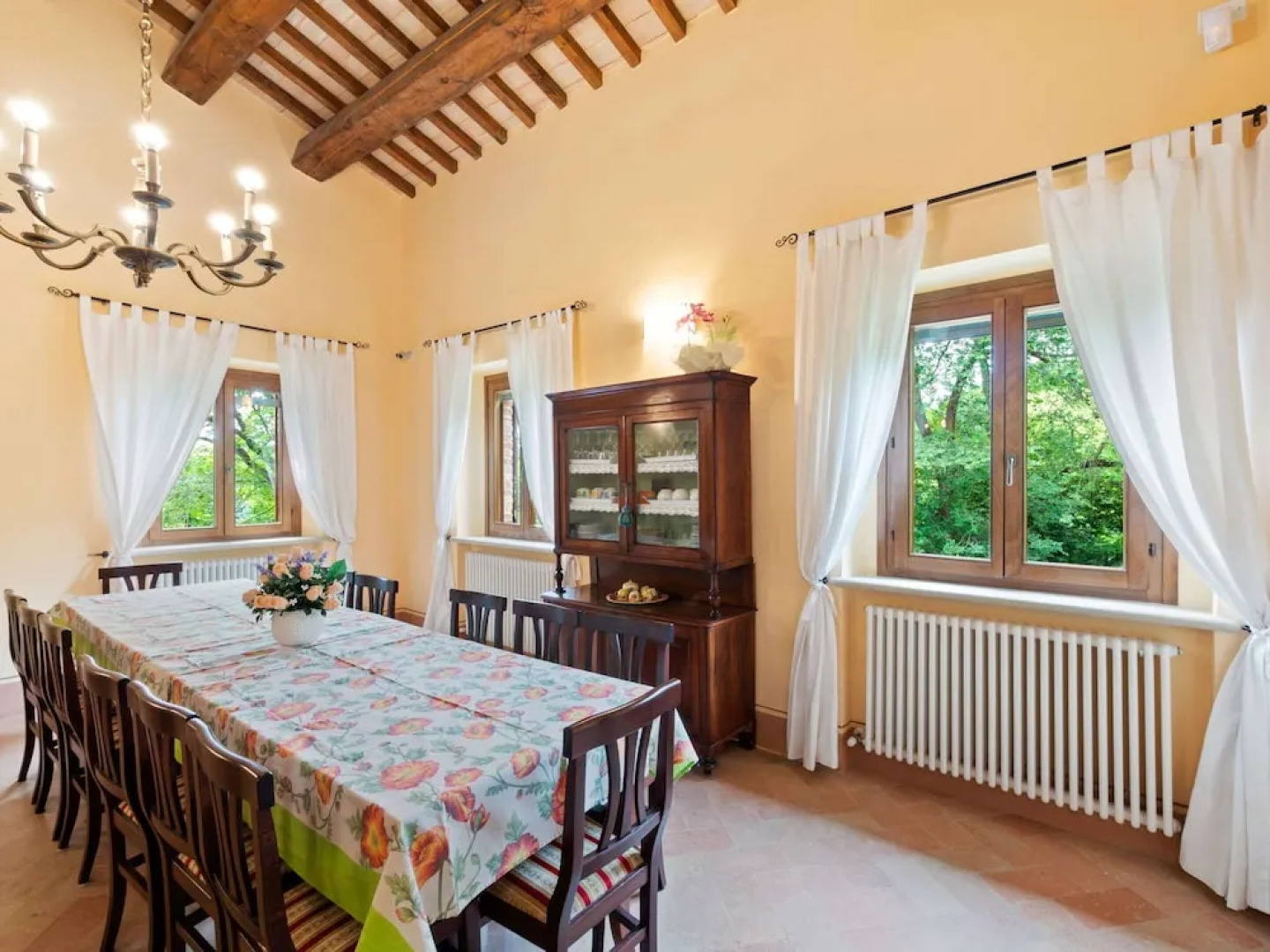 Beautiful Villa in Belforte All'isauro With Swimming Pool