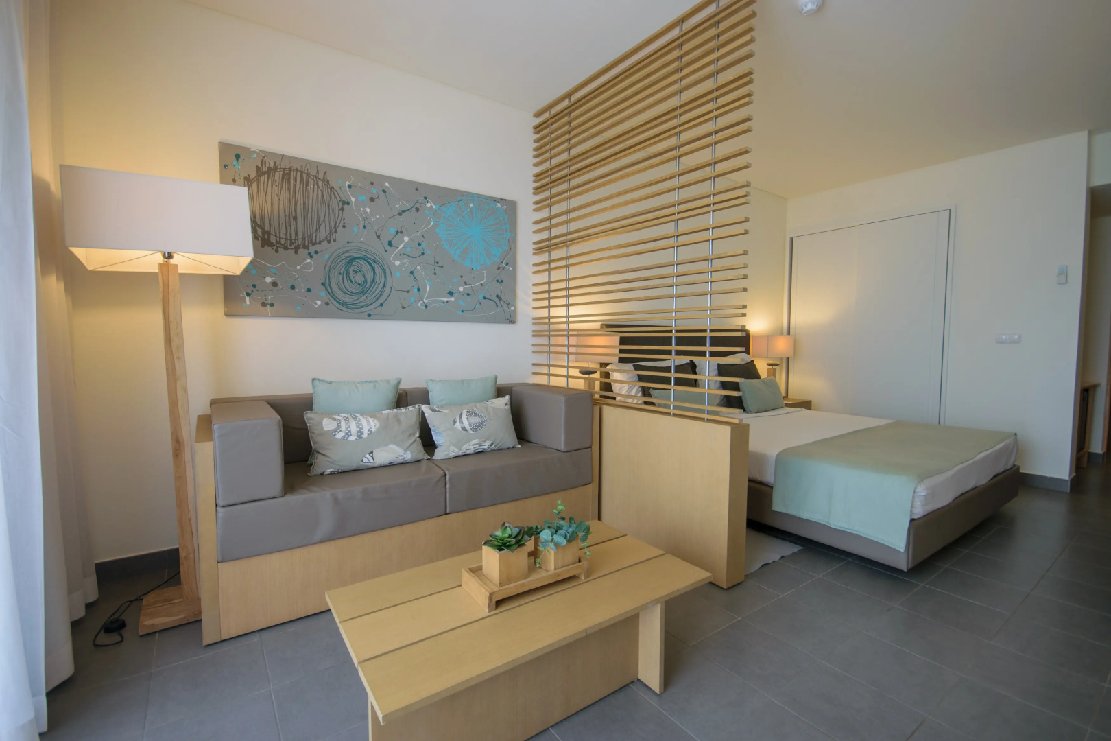 Hotel Oasis Salinas Sea