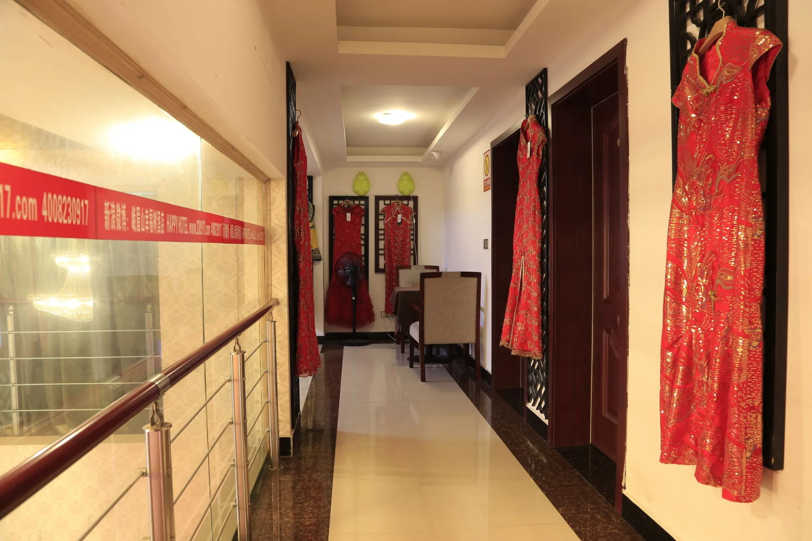 Mount Emei Happy Hotel