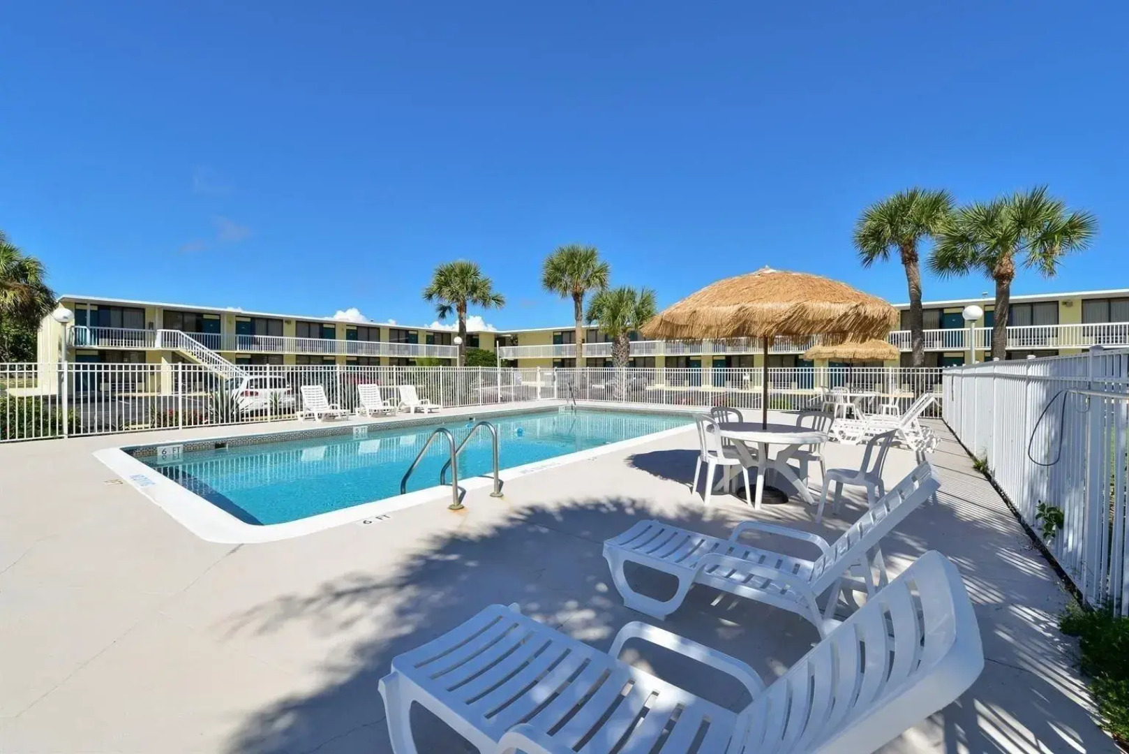 Americas Best Value Inn - Satellite Beach