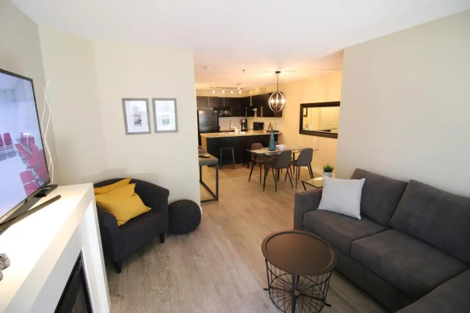 Waterscapes Resort by Discover Kelowna Resort Accommodations