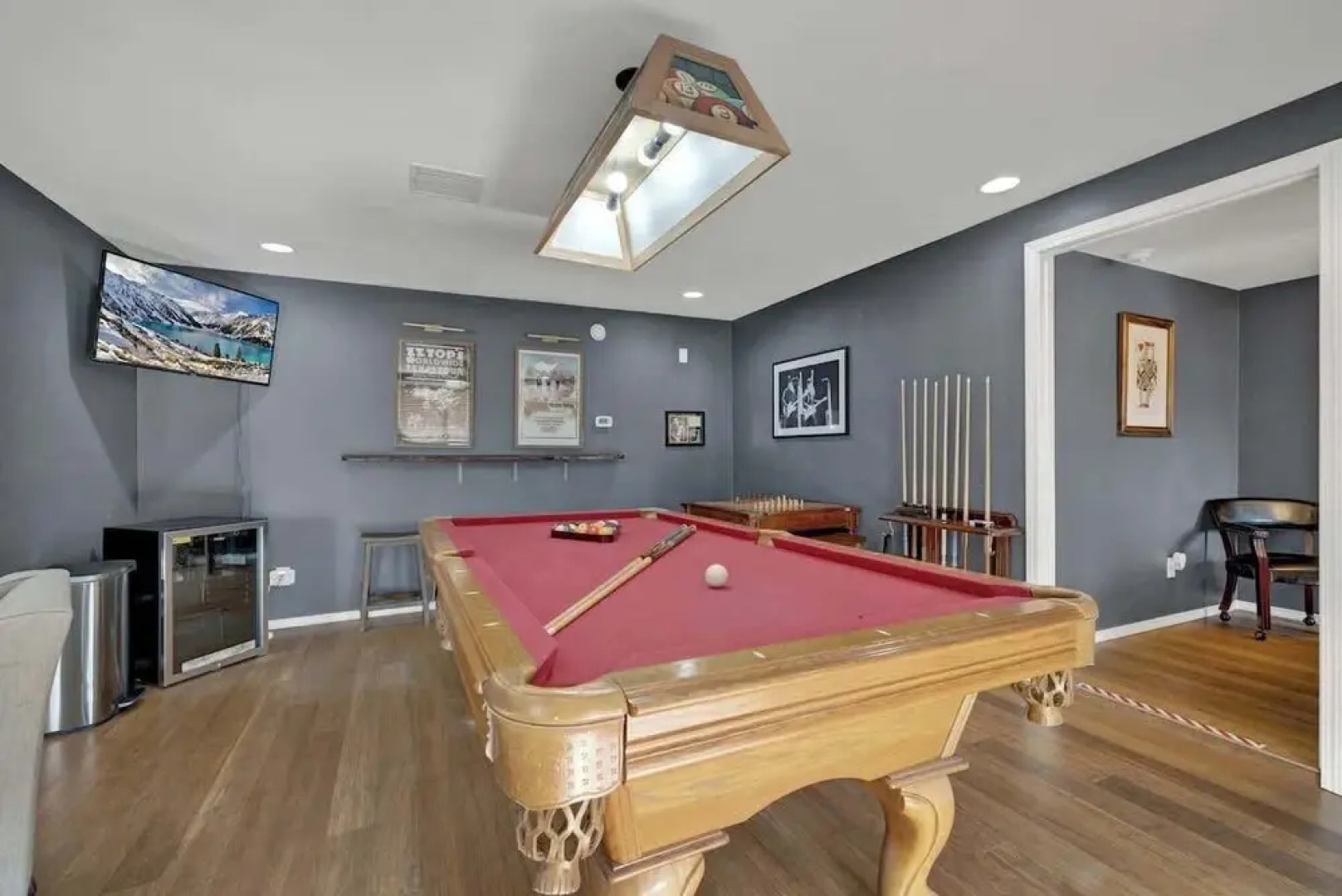 Henley-lux Tiny Home-hot Tub-fire Pit