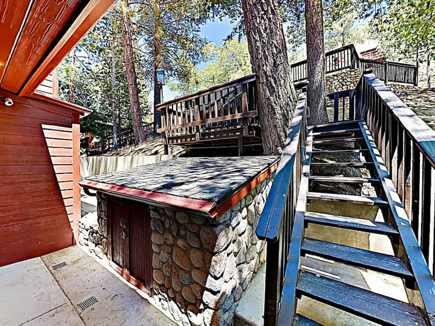 1370 Lake Arrowhead - 3 Br Home