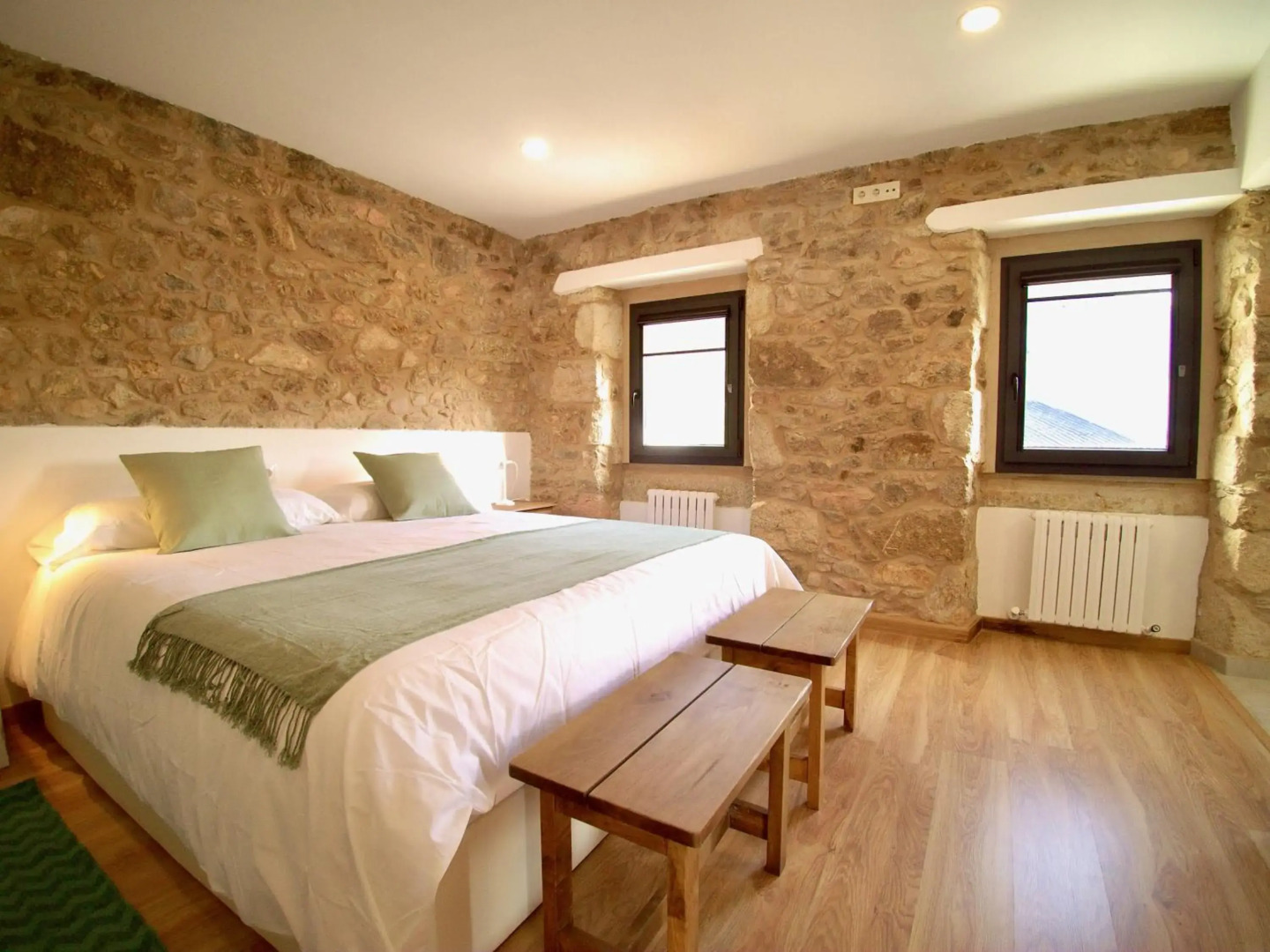 The Cliffs - Galleon Amieiro