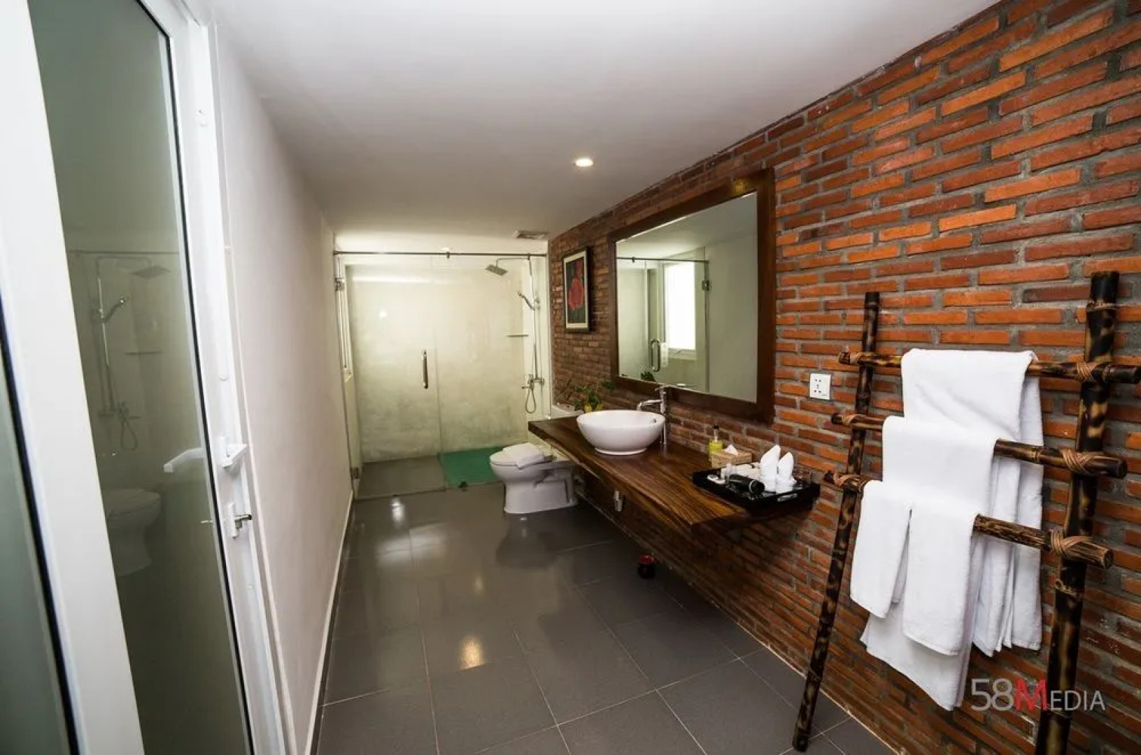 The Sam Boutique Hotel