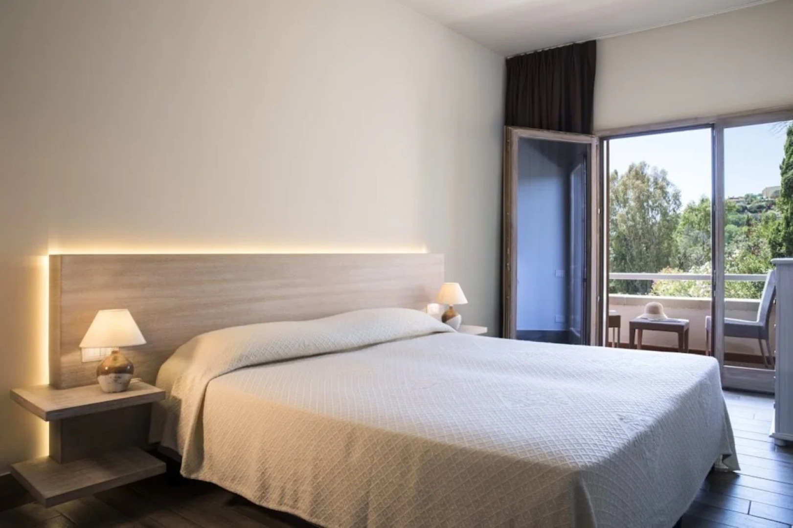 Курортный отель Is Molas Resort